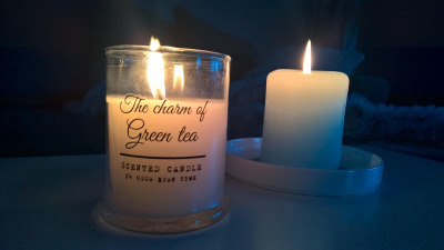 scented candle amber